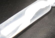 湖南皇室食品工業公司出品的扭一扭果汁冰有異物