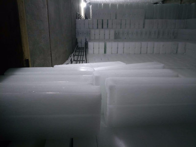 工業(yè)用冰、單位降溫冰、保鮮用冰、彩冰、冰雕.量大從優(yōu),價(jià)格優(yōu)惠